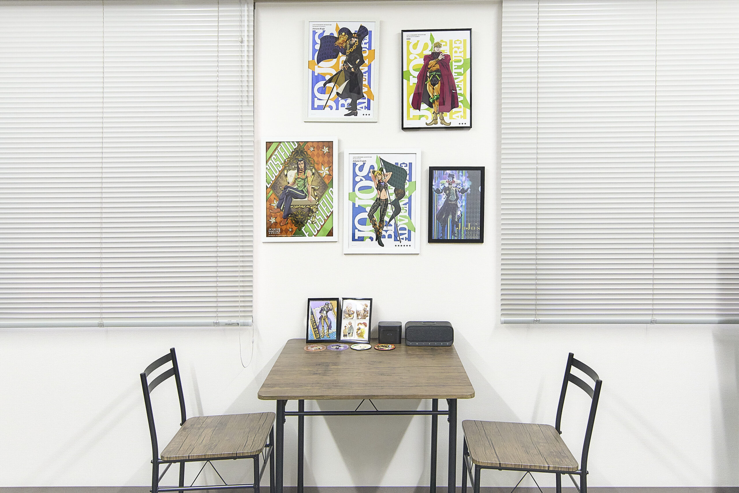 オタクジム梅田スタジオのテーブルと椅子