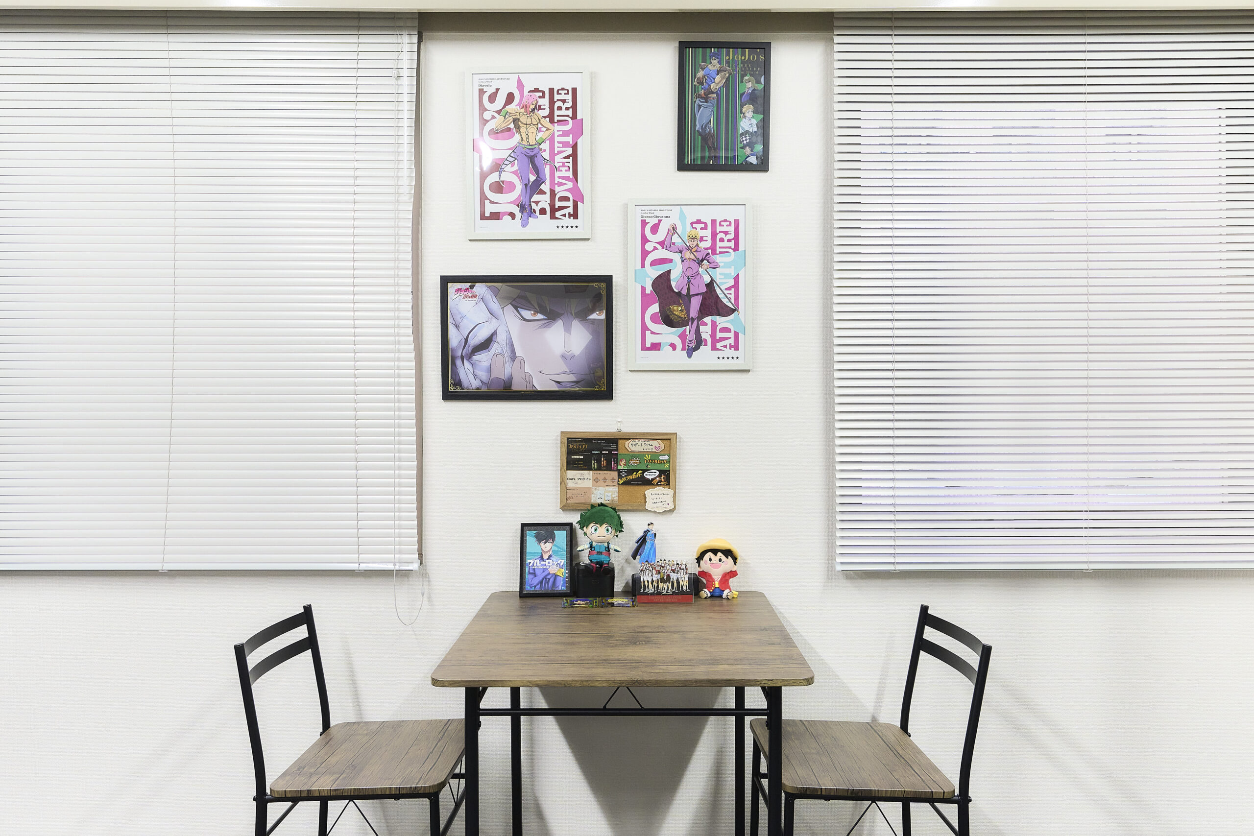 オタクジム梅田スタジオのテーブルと椅子